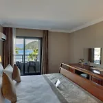 Hotel Faros Premium