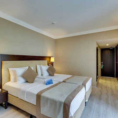 Hotel Faros Premium