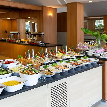 Faros Premium מלון