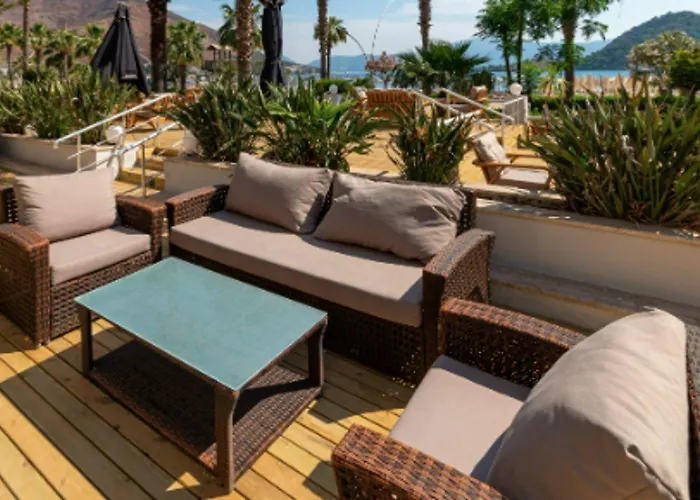 Hotel Faros Premium